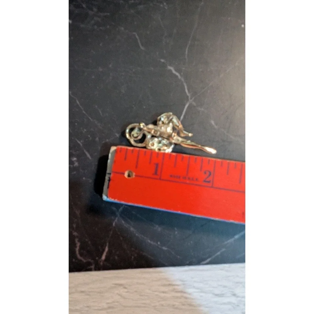 Vintage Gold Tone Ballerina Dancer Brooch Multi Color Rhinestone Tutu‎ Pin 2